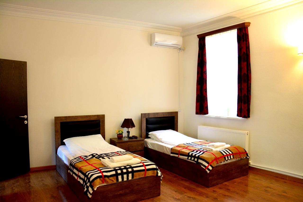 Hotel Canyon Tbilisi Exterior photo